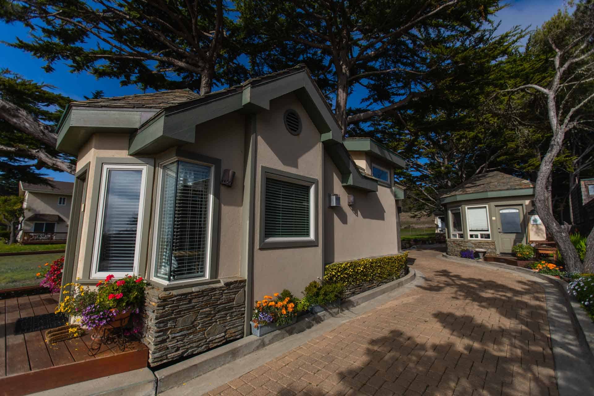 6580 Moonstone Beach Drive, Cambria, CA
