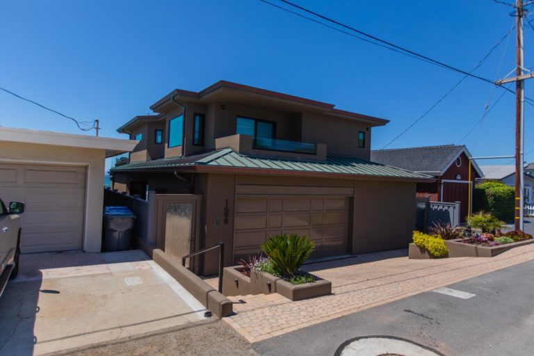 1698 Pacific Ave, Cayucos, CA