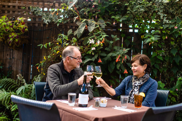 Robin's Dining Cambria