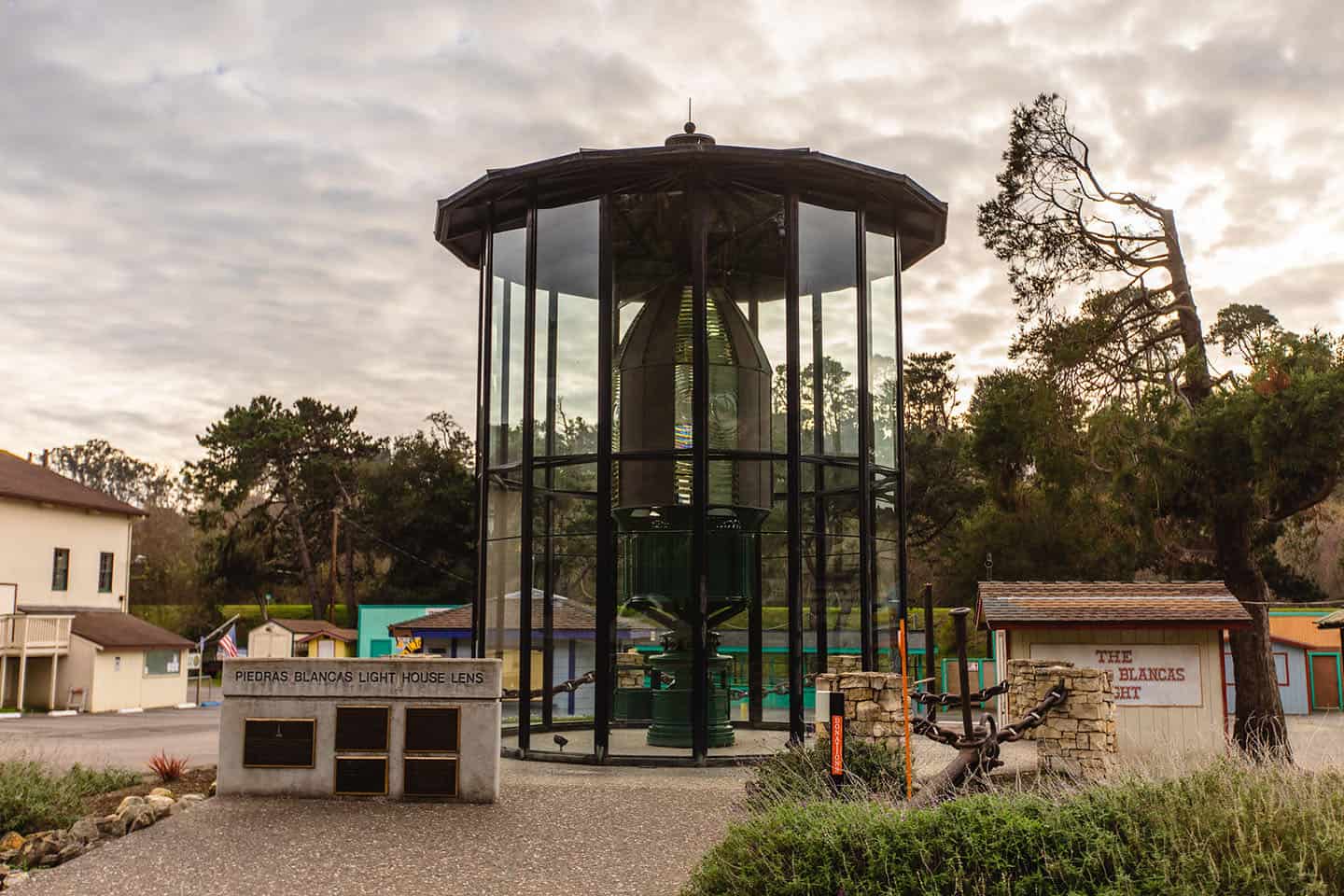 Piedras Blancas Lighthouse Lens