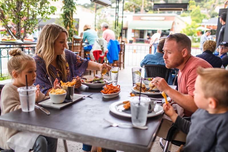 Rooster Creek Tavern
