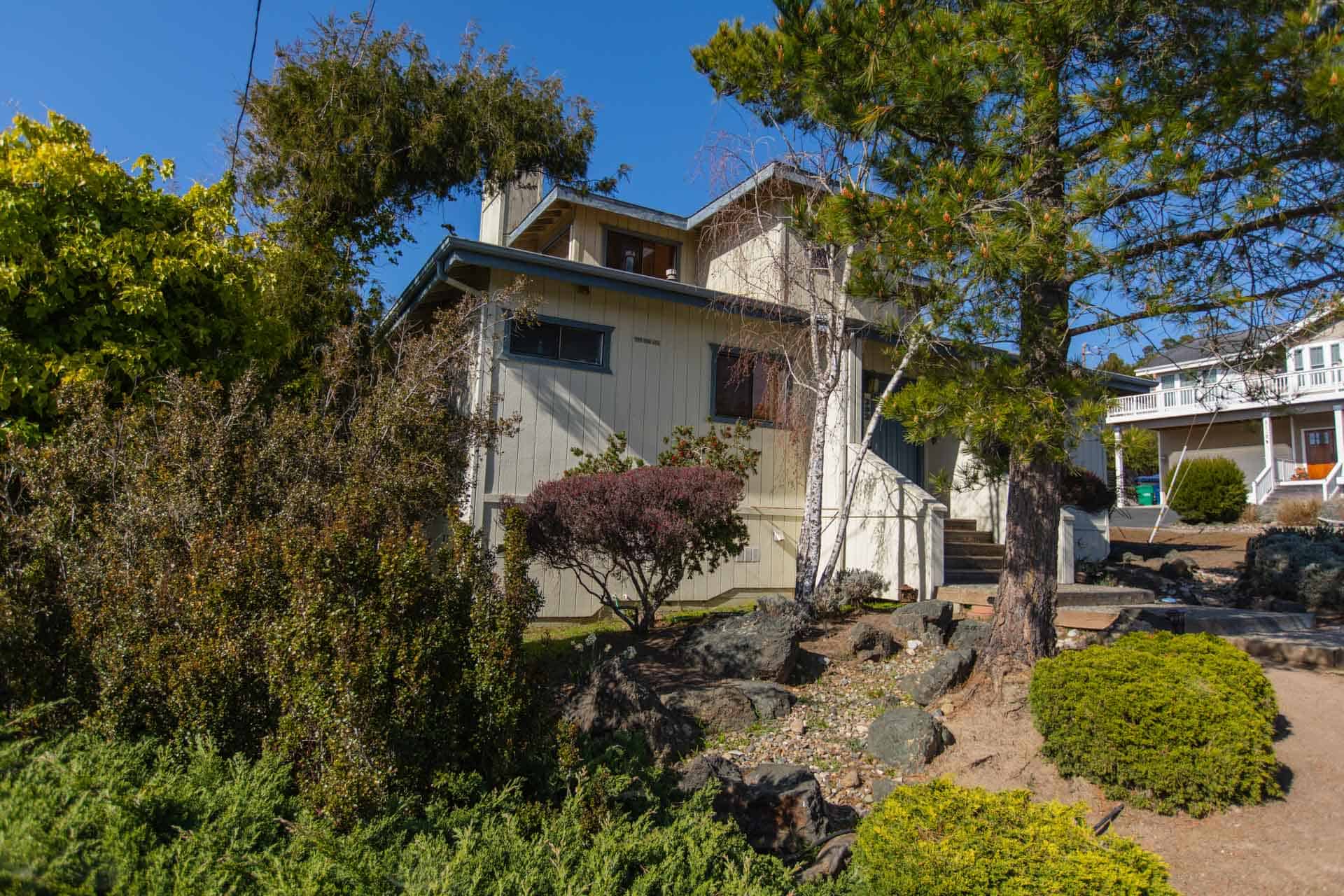 393 Harvey, Cambria