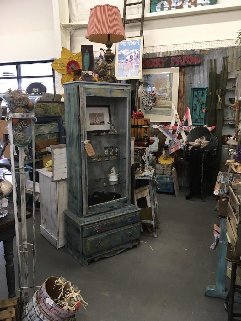 Hwy 41 Emporium