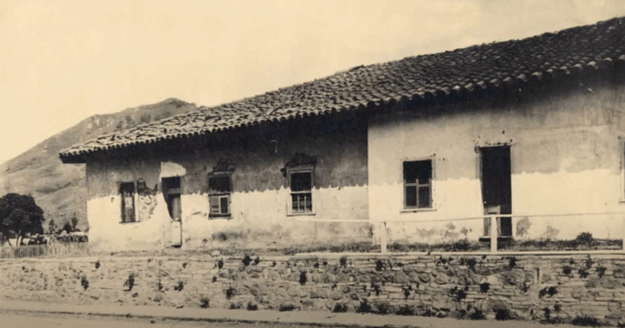 Murray Adobe