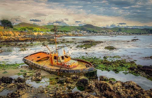 Shipwreck off the coast near Cayucos, California