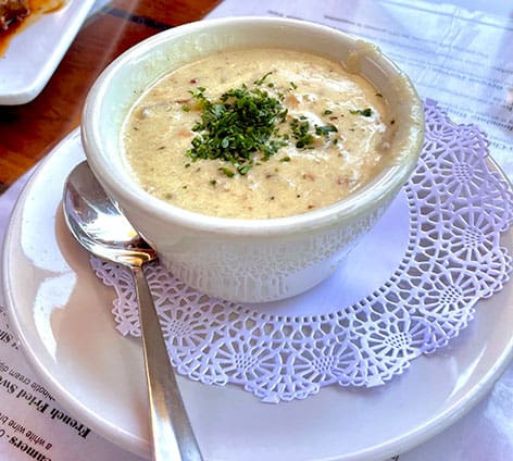 Moonstone Bar & Grill