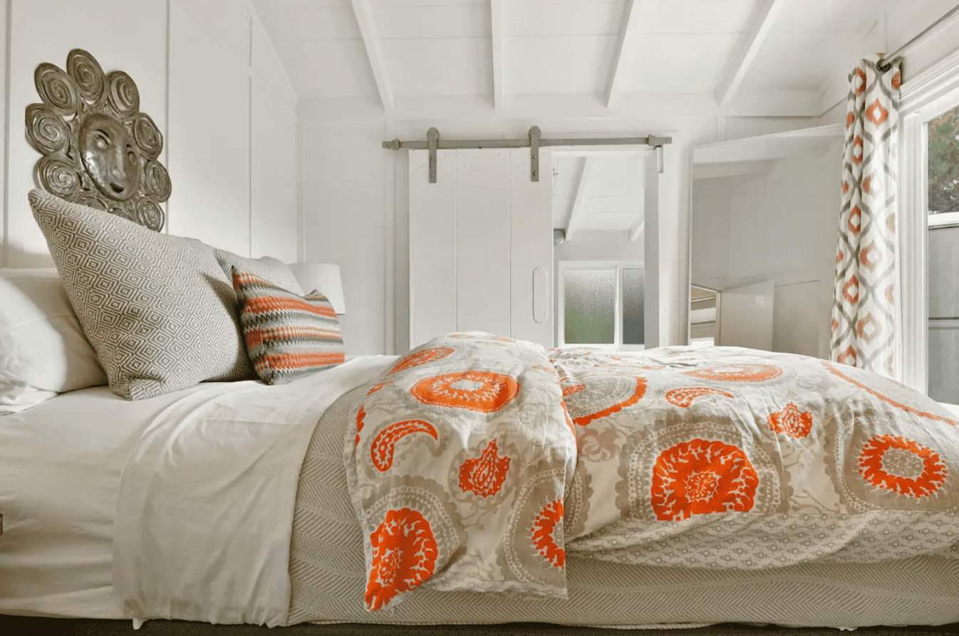 Bessie's Cabin by the Sea
