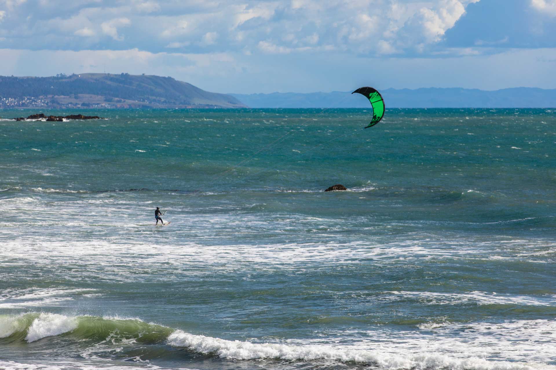 Kite surfing, San Simeon